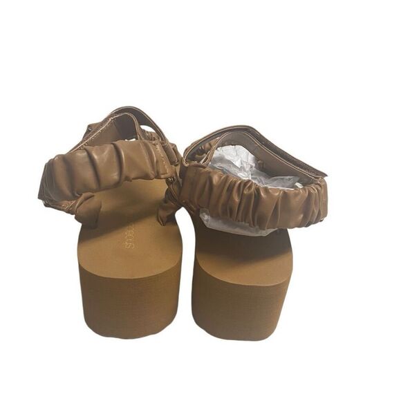 SHOEDAZZLE Taneisa Women’s Rusched Strap Wedge Sandal Size 5.5 Tan - Picture 2 of 9